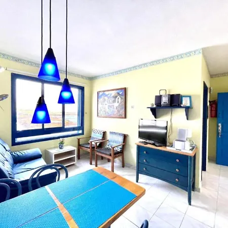 Timanfaya Two Bedroom Apartment With Wifi, Sea Views In Punta Mujeres Apartment