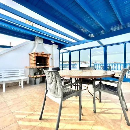 Timanfaya Two Bedroom Apartment With Wifi, Sea Views In Punta Mujeres Apartmán Punta Mujeres