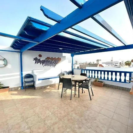 Timanfaya Two Bedroom Apartment With Wifi, Sea Views In Punta Mujeres Apartmán
