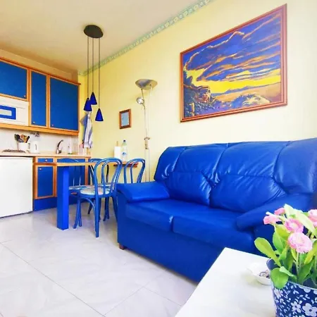 Timanfaya Two Bedroom Apartment With Wifi, Sea Views In Punta Mujeres Apartmán